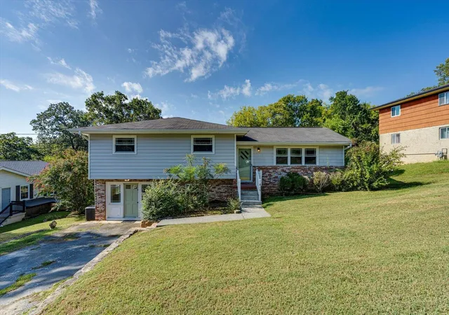 1st image of 416 Marlow Dr, Chattanooga, TN 37415 | MLS# 3002367