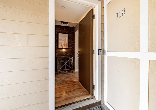 3rd image of 918 1St Ave N, Nashville, TN 37201 | MLS# 3002438