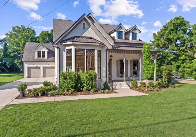 2nd image of 319 Battle Ave, Franklin, TN 37064 | MLS# 3215784