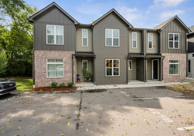 2nd image of 425 Veritas St #B, Nashville, TN 37211 | MLS# 3013067