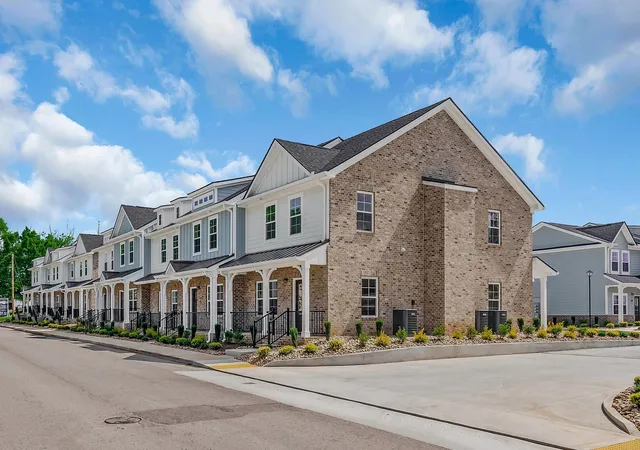 Photo 1 of Townhouse for sale at 207 S High St #9, Mc Minnville, TN 37110 | MLS# 3098008 | Listing updated on 2026-02-18