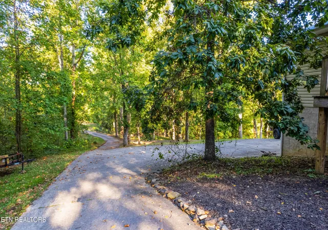 4th image of 2750 Tn-72, Maryville, TN 37801 | MLS# 3165957