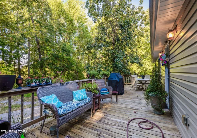 5th image of 2750 Tn-72, Maryville, TN 37801 | MLS# 3165957