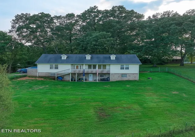 Photo 1 of Single family home for sale at 2215 Island Blvd, Sevierville, TN 37876 | MLS# 3073679 | Listing updated on 2026-09-14