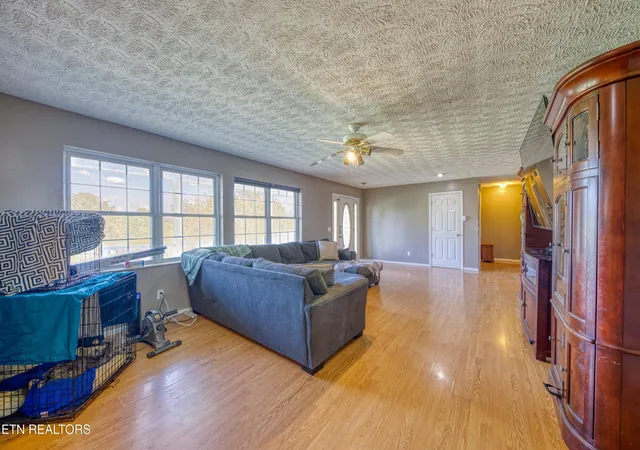 Photo 3 of Single family home for sale at 2215 Island Blvd, Sevierville, TN 37876 | MLS# 3073679 | Listing updated on 2026-09-14