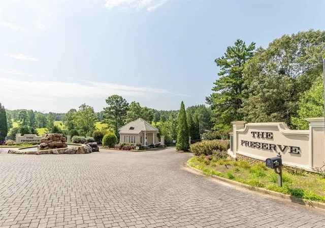 3rd image of 180 Arborwood Ln, Savannah, TN 38372 | MLS# 3040400