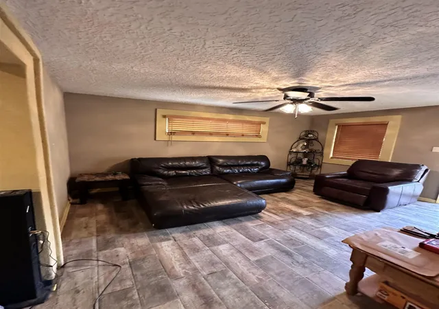3rd image of 2762 Overton Crossing Rd, Memphis, TN 38127 | MLS# 3038593