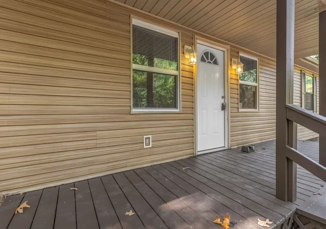 Homes for sale in Dover, TN | 135 Bagsby Hill Ln, Dover, TN 37058 | MLS# 3011646