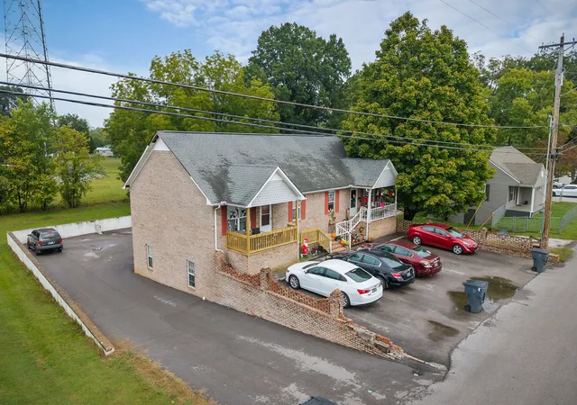 2nd image of 314 Caldwell St, Mc Minnville, TN 37110 | MLS# 3003661