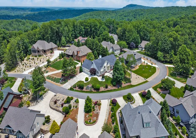 3rd image of 19 Camden Ct, Crossville, TN 38558 | MLS# 3003602