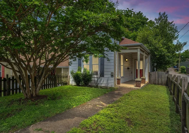Homes for sale in Nashville, TN | 1306 7th Ave N, Nashville, TN 37208 | MLS# 3073889