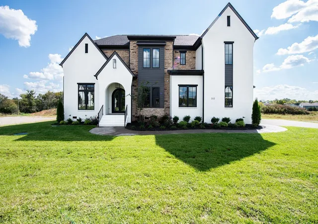 Photo 1 of Single family home for sale at 105 Autumn Breeze Dr, Mount Juliet, TN 37122 | MLS# 3006640 | Listing updated on 2026-01-02