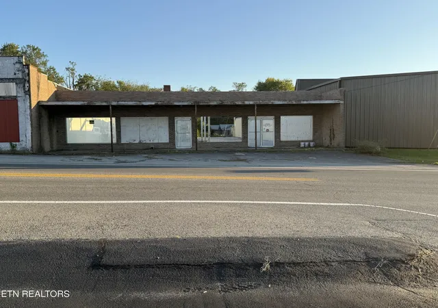2nd image of 301 E Central Ave, Jamestown, TN 38556 | MLS# 3003716