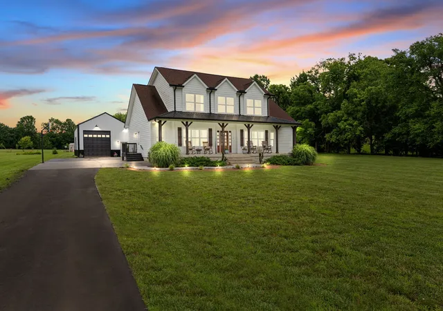 Single Family Residence at 1675 Walnut Hl Rd, Lebanon, TN 37090 | MLS# 3007296 | | Sold on 2026-05-12