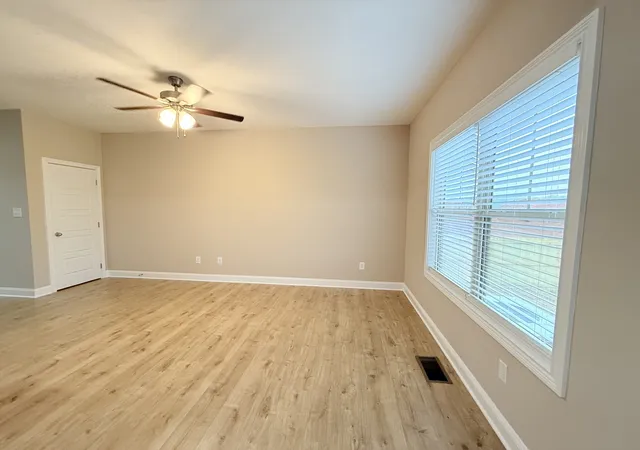1st image of 1 Hugh Hunter, Oak Grove, KY 42262 | MLS# 3013152