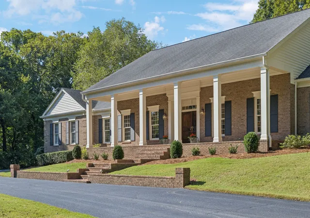 2nd image of 1 Saint James Pl, Nashville, TN 37215 | MLS# 3009151