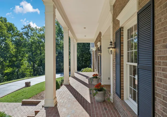 3rd image of 1 Saint James Pl, Nashville, TN 37215 | MLS# 3009151
