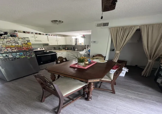 2nd image of 2324 Oak Ct, Nashville, TN 37206 | MLS# 3006798