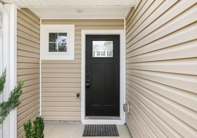 Photo 2 of Townhouse for sale at 304 Sunnyview Dr, Lebanon, TN 37090 | MLS# 3012274 | Listing updated on 2025-12-18