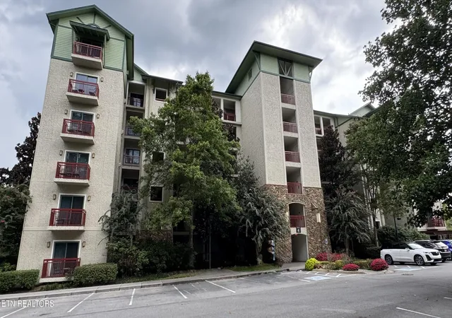 1st image of 212 Dollywood Ln Unit 420, Pigeon Forge, TN 37863 | MLS# 3311887