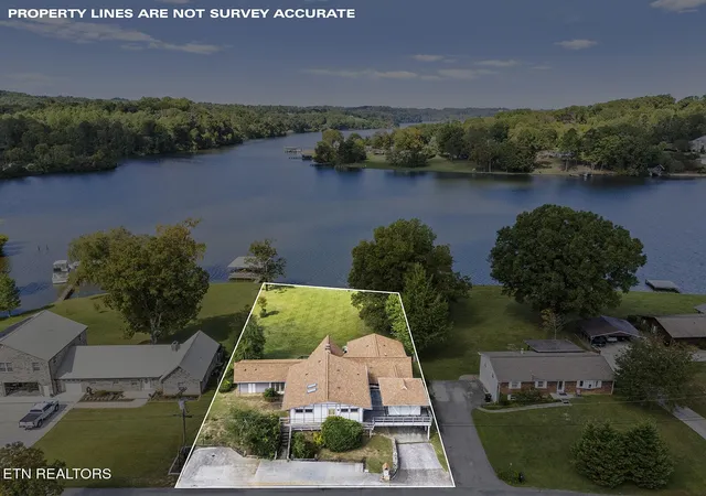 Homes for sale in Louisville, TN | 4827 Riversedge Rd, Louisville, TN 37777 | MLS# 3007120