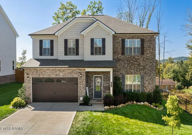 2nd image of 212 Aspen Dr, Lenoir City, TN 37771 | MLS# 3056879