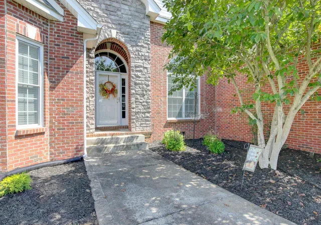 3rd image of 2564 Hedgerow Ln, Clarksville, TN 37043 | MLS# 3033350