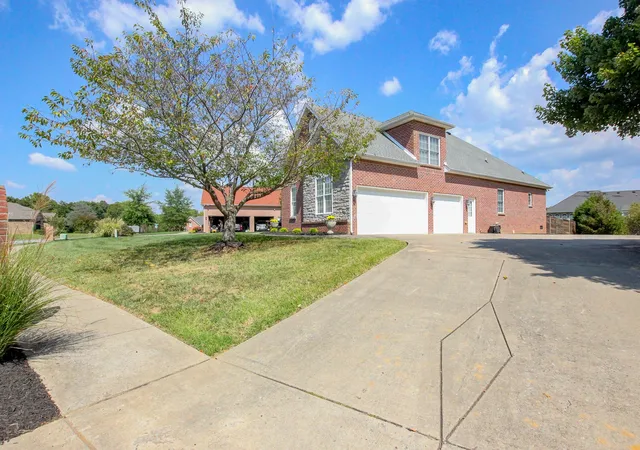 4th image of 2564 Hedgerow Ln, Clarksville, TN 37043 | MLS# 3033350