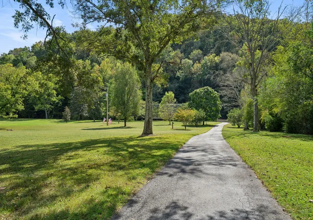 Photo 4 of Single family home for sale at 4073 New Hwy 96 W, Franklin, TN 37064 | MLS# 3164317 | Listing updated on 2026-10-28