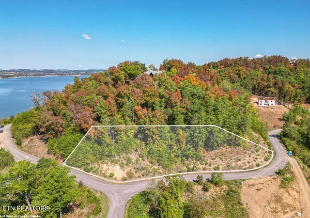 3rd image of 75 Stone Bridge Dr, Dandridge, TN 37725 | MLS# 3171496