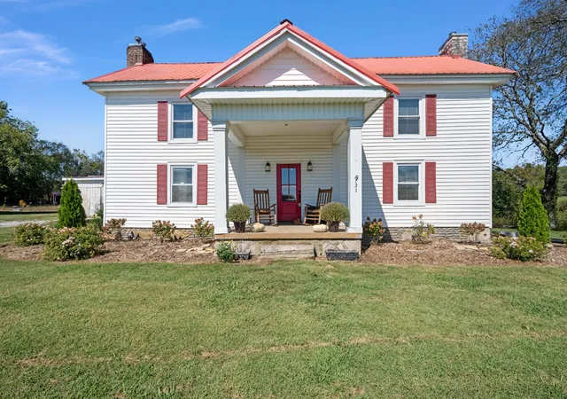 3rd image of 6931 Delina Rd, Petersburg, TN 37144 | MLS# 3009124