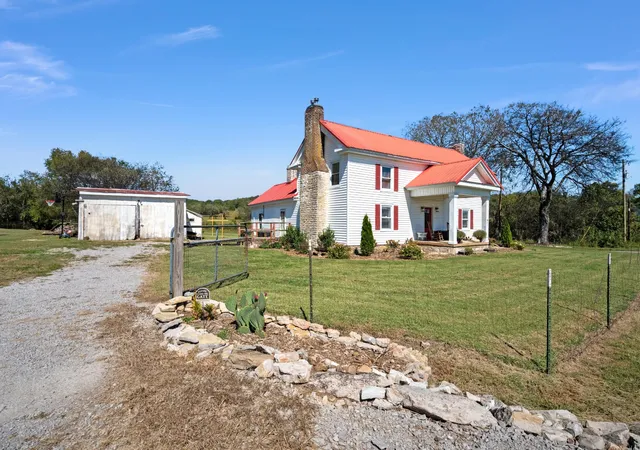 4th image of 6931 Delina Rd, Petersburg, TN 37144 | MLS# 3009124