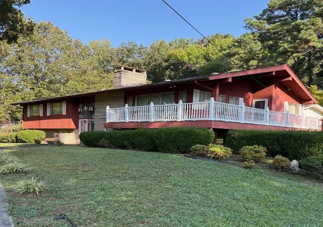 1st image of 104 Hickory Ln, Mcminnville, TN 37110 | MLS# 3009101