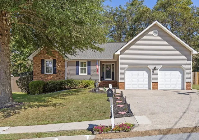 Photo 1 of Single family home for sale at 4504 Kings Lake Court, Chattanooga, TN 37416 | MLS# 3007685 | Listing updated on 2026-03-28