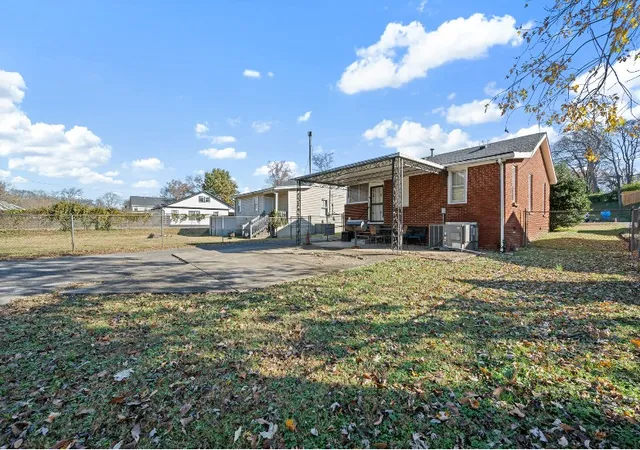 Homes for sale in Nashville, TN | 914 Stockell St, Nashville, TN 37207 | MLS# 3009037