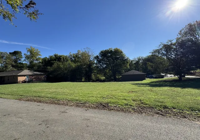 1st image of 0 Beech St, Clarksville, TN 37042 | MLS# 3012497