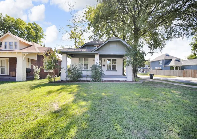 1st image of 1023 Forrest Ave, Memphis, TN 38105 | MLS# 3279365