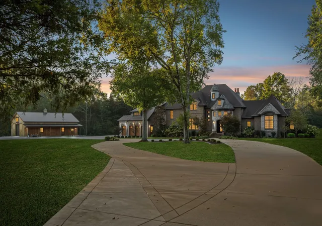 Photo 2 of Single family home for sale at 1856 Mires Rd, Mount Juliet, TN 37122 | MLS# 3013555 | Listing updated on 2026-10-29