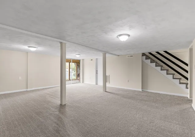 Photo 4 of Single family home for sale at 2515 Sharron Dr, Chattanooga, TN 37421 | MLS# 3337453 | Listing updated on 2026-08-17