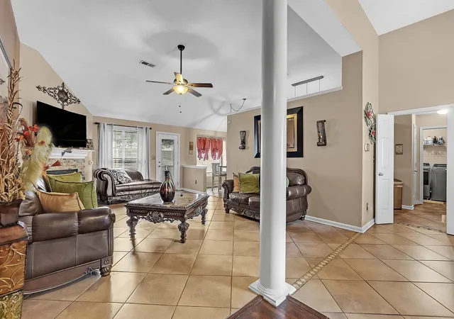 Photo 4 of Single family home for sale at 5468 Millers Glen Ln, Memphis, TN 38125 | MLS# 3012722 | Listing updated on 2025-10-07