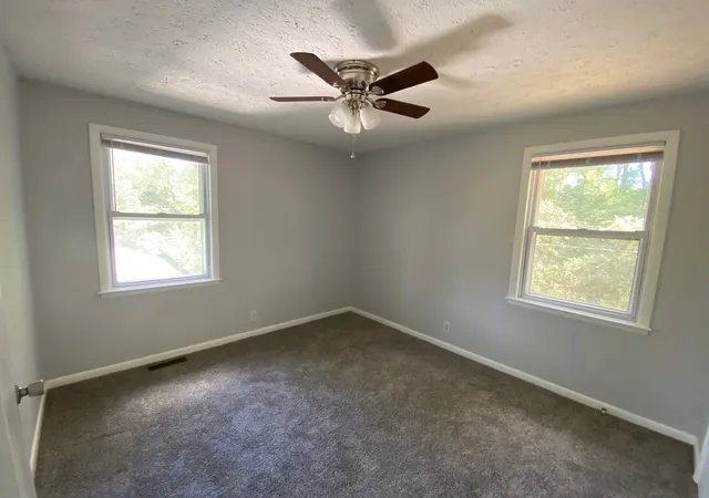 11th image of 917 E Happy Hollow Dr, Clarksville, TN 37040 | MLS# 3013377