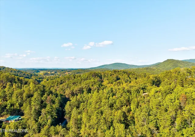 4th image of 2462 Dogwood Loop Dr, Sevierville, TN 37876 | MLS# 3013002
