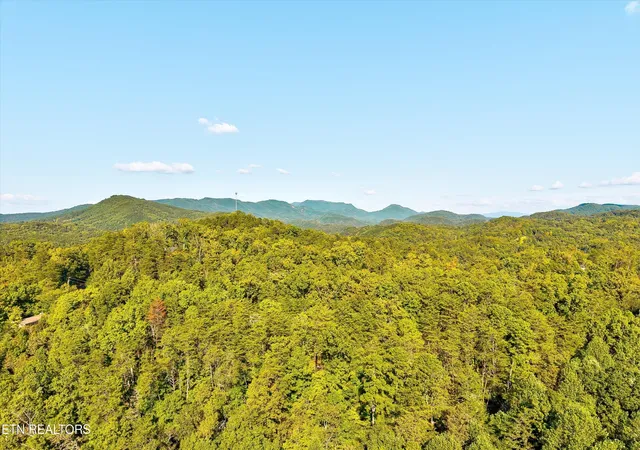 5th image of 2462 Dogwood Loop Dr, Sevierville, TN 37876 | MLS# 3013002