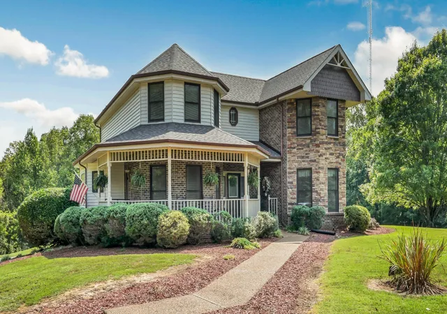 Photo 3 of Single family home for sale at 3535 Ashland City Rd, Clarksville, TN 37043 | MLS# 3611794 | Listing updated on 2026-10-08