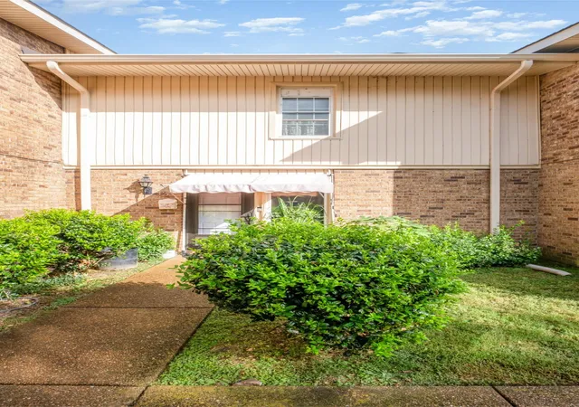 3rd image of 2116 Hobbs Rd #J2, Nashville, TN 37215 | MLS# 3013287
