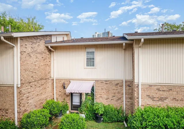 1st image of 2116 Hobbs Rd #J2, Nashville, TN 37215 | MLS# 3013287