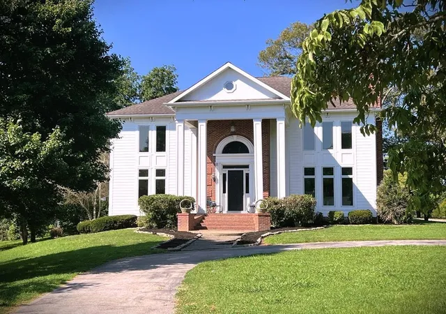 Photo 2 of Mansion for sale at 151 Pigeon Roost Crk Rd, Cookeville, TN 38506 | MLS# 3013426 | Listing updated on 2026-09-04