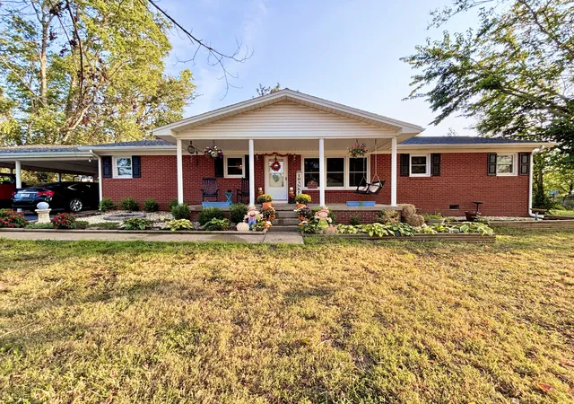 4th image of 2021 Riverbend Rd, Hopkinsville, KY 42240 | MLS# 3014148