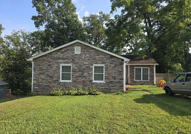 4th image of 513 Parrish St, Lawrenceburg, TN 38464 | MLS# 3014617