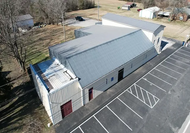 1st image of 7535 Madisonville Rd, Hopkinsville, KY 42240 | MLS# 3014765